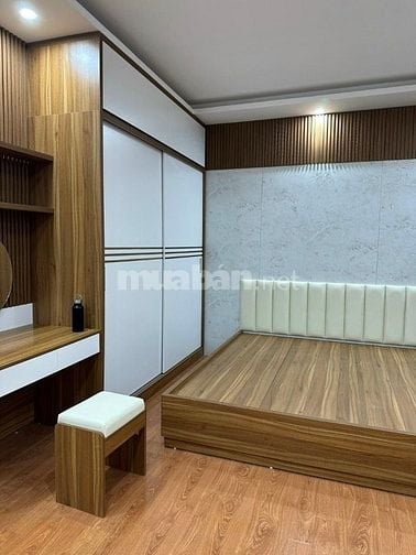 Hàng Hiếm - Bán nhà Ngõ 68 Cầu giấy - 10M ra ô tô tránh - cực đẹp 