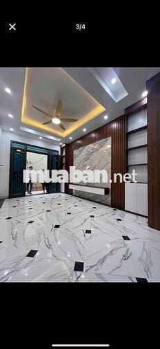 Nhà Đồng Mai ( trong đê), cách 1 nhà ra đường Ôto,DT35mX 5T giá 4ty35