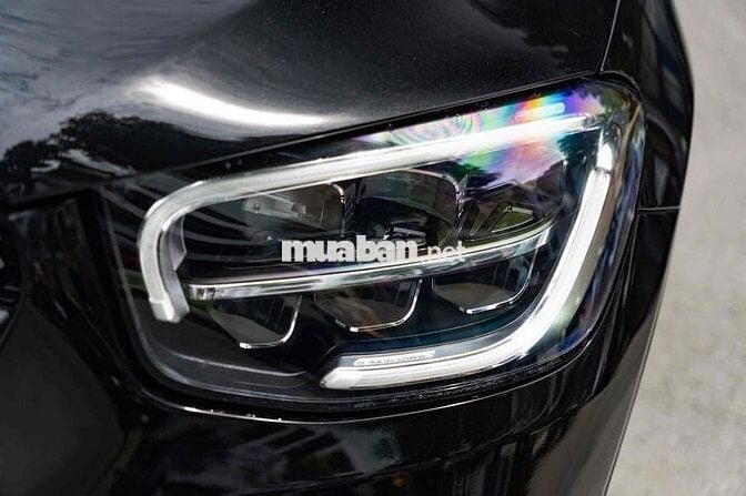 GLC200 4Matic Sx 2020 . Đen - Kem . Giá : 1ty1xxtr