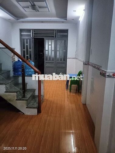 Cho thuê nhà nguyên hẻm nhựa 5m.