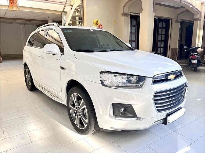 Chevrolet Captiva Revv 2.4 2017. Xe có 2 giàn lạnh