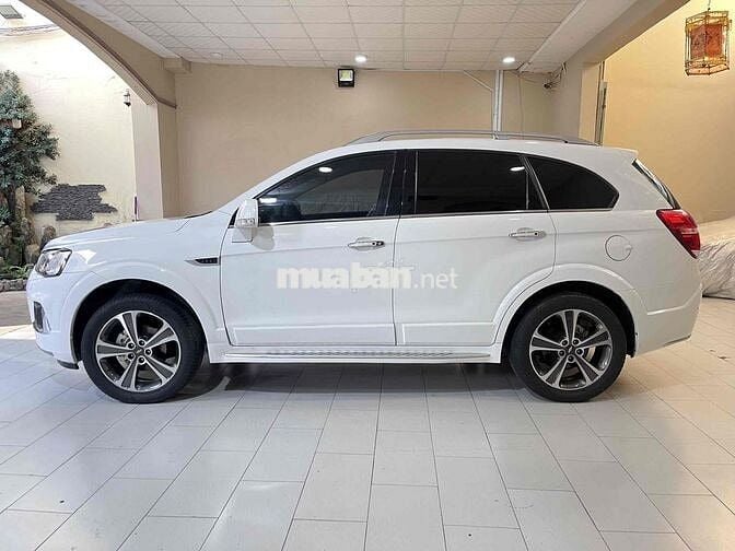 Chevrolet Captiva Revv 2.4 2017. Xe có 2 giàn lạnh