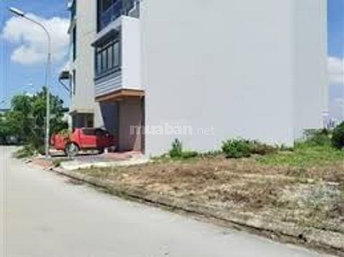 Bán 93m2 đất phân lô Phú Thượng, căn góc 3 mặt đường , ôtô tránh, dừng