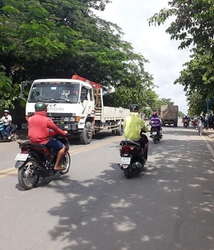 CÔ HỒNG BÁN NHÀ CHẠY THẬN GẤP 195TR.(NHÀ NÁT C4)