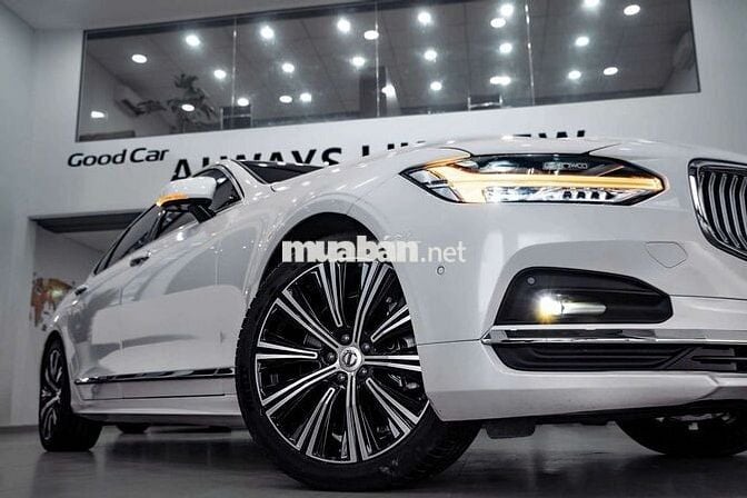 Volvo S90 LWB Ultimate B6 AWD siêu lướt 12.800km