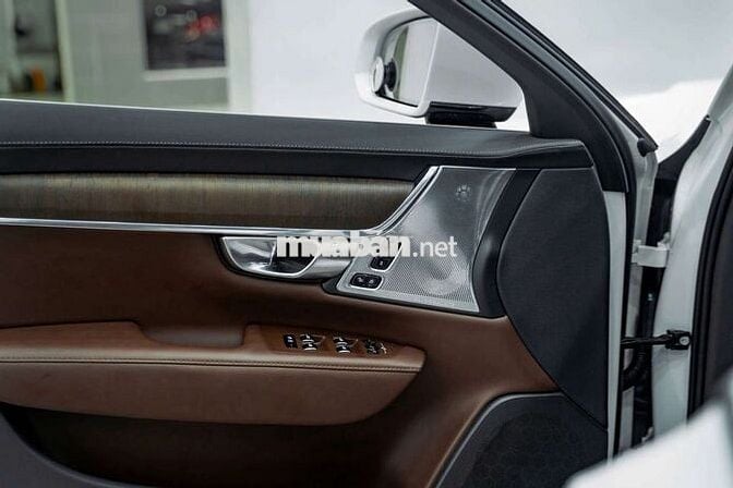 Volvo S90 LWB Ultimate B6 AWD siêu lướt 12.800km