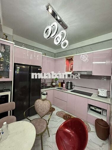 Quận 6 - bán nhà 3tầng 4PN 33m2, đuờng Nguyễn Văn luông- 4 tỷ 1