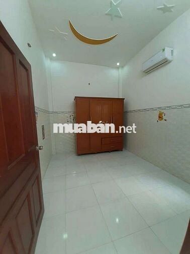 Nhà phố gần chợ Dĩ An 1, phường Tân Đông Hiệp, TP Dĩ An.