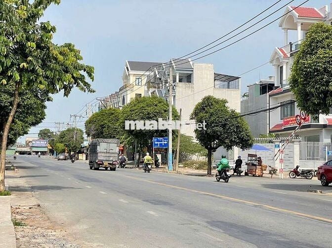 Nhà phố kdc Phú Hồng Thịnh gần làng đại học quốc gia Tphcm