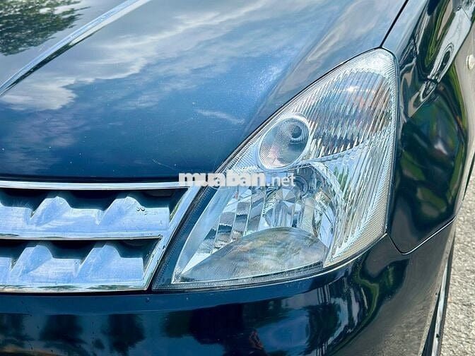 Nissan Grand Livina 2010 Đen