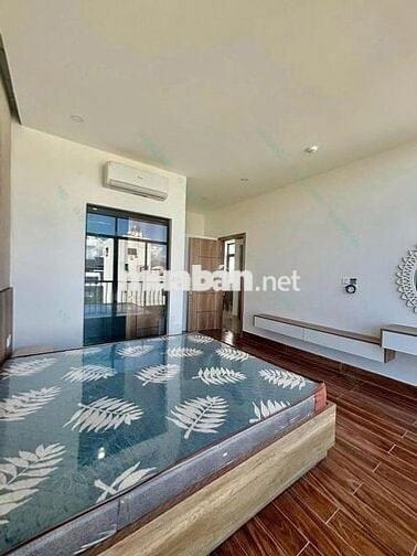 CĂN HỘ 3PN 3WC 100M2 NGAY BIỂN FULL NỘI THẤT BAN CỒNG RỘNG