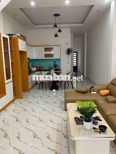 Cho thuê nhà trệt lầu 4pn cách Lê HỒNG Phong 100m