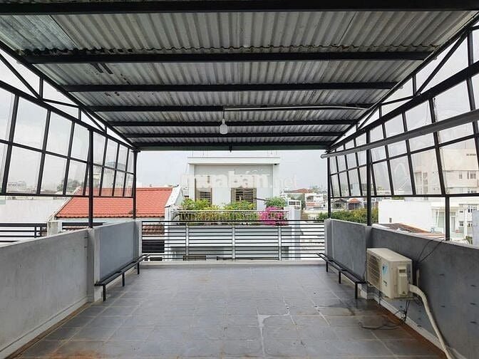 Cho thuê nhà 3PN, gần Lotter mart, có phòng làm việc riêng