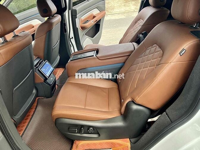 VF9 2023 Plus 6 ghế trần kính MUA PIN SDI