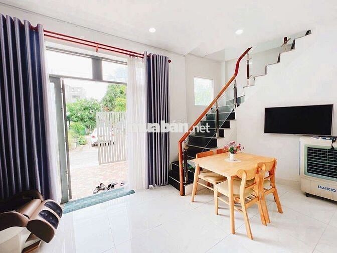 Cho thuê nhà trệt lầu 2pn hẻm bùi quốc khánh Chánh Nghĩa