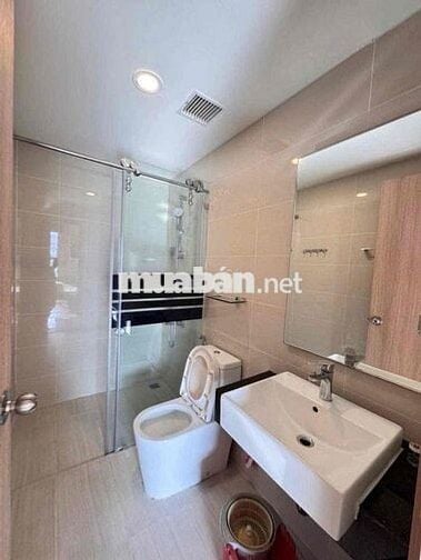Cho thuê căn góc view Đông 2PN.2WC nhà đẹp mới ở ngay GM2