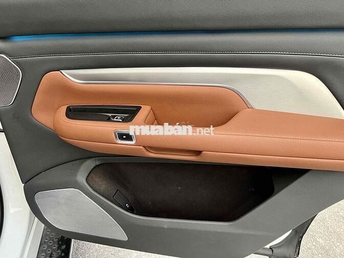 VF9 2023 Plus 6 ghế trần kính MUA PIN SDI