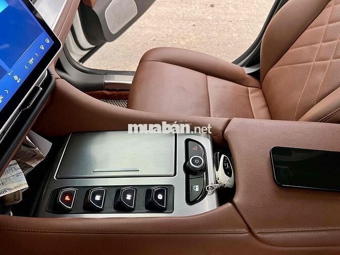 VF9 2023 Plus 6 ghế trần kính MUA PIN SDI