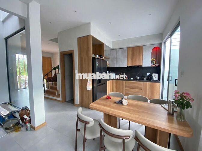 Nhà mới hẻm xe hơi ở Phước kiển dt 8x10 xd 1 lầu 3pn  1 tum