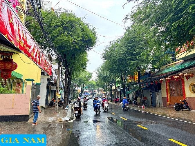 BÁN 2 CĂN NHÀ MẶT TIỀN TRƯỚC VÀ SAU: 145 ; 230/59 TÔN THẤT HIỆP - P.13