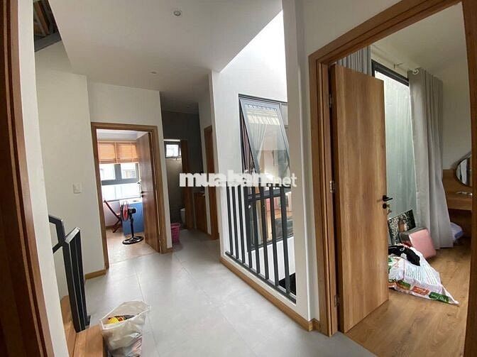 Nhà mới hẻm xe hơi ở Phước kiển dt 8x10 xd 1 lầu 3pn  1 tum