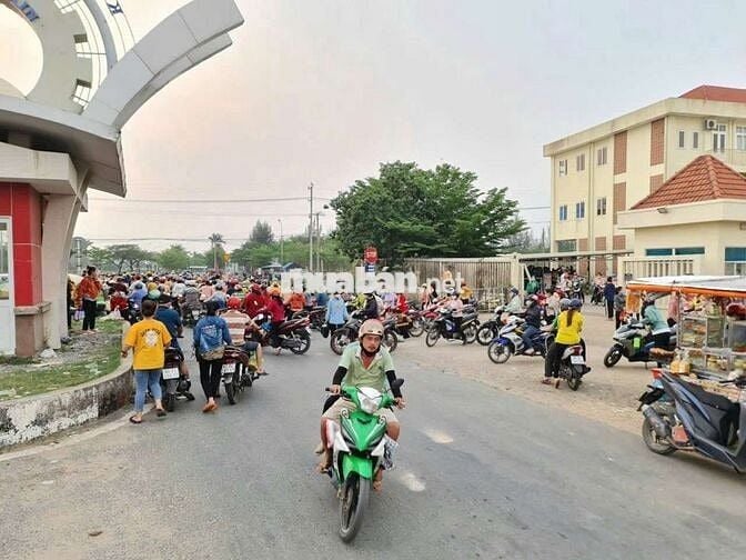 Căn hộ Hóc Môn 38m2 giá 225Triệu cuối đường Phan Văn Hớn