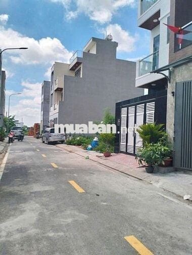 Bán nhà 3,5 tấm ngang hơn 5m _hẻm nhựa 7m nhỉnh 4 tỷ