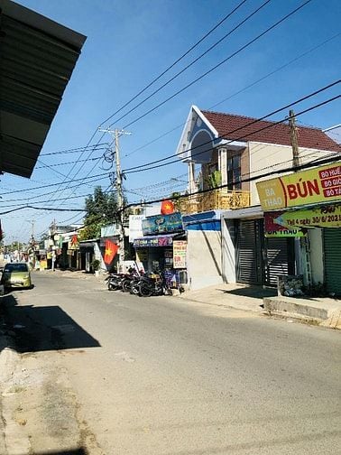 BÁN GẤP NHÀ MẶT TIỀN KINH DOANH SẦM UẤT