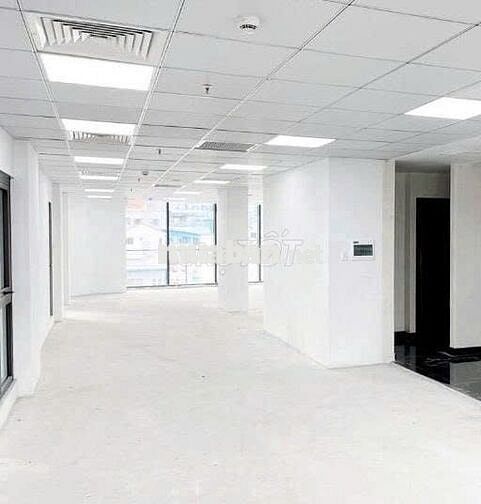 Chính chủ cho thuê nhà  mặt tiền  Cao Thắng, Quận 3