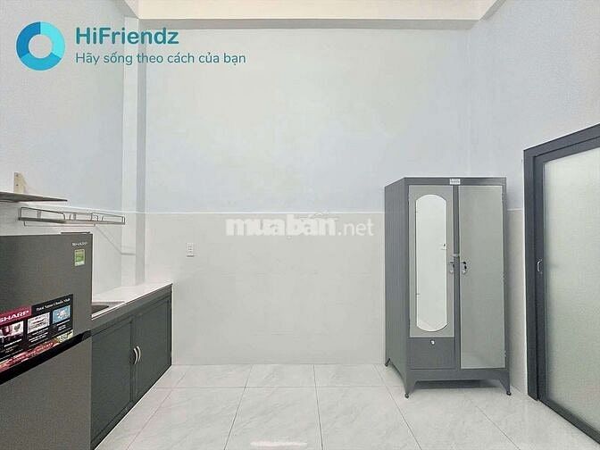 STUDIO NEW SẠCH SẼ CỬA SỔ BAN CÔNG LÊ ĐỨC THỌ DÁ MỀM TIỆN DI CHUYỂN