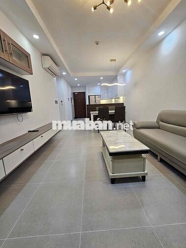 Căn hộ view hồ bơi cần tìm chủ mới