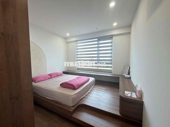 Cần bán căn hộ Goldview hình thật