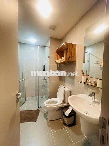 Căn hộ tầng cao view đẹp cần bán