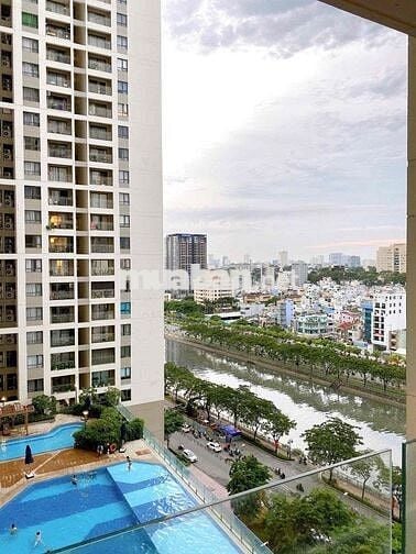 Căn hộ tầng cao view đẹp cần bán