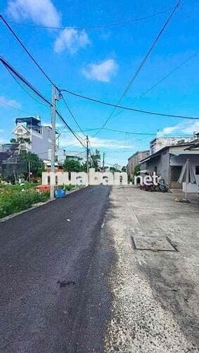 Nhà hẻm 72m2,1 trệt+1 lầu+1 lửng,đường Nguyễn T Ngâu,X.Thới Tam Thôn