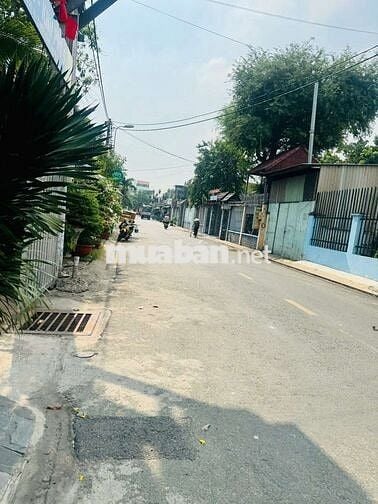 Nhà phố 4m Nở hậu 5,2m x 26m. 110m2 Mặt tiền Đường Hiệp Thành 35