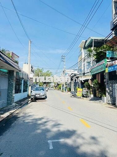 Nhà phố 4m Nở hậu 5,2m x 26m. 110m2 Mặt tiền Đường Hiệp Thành 35