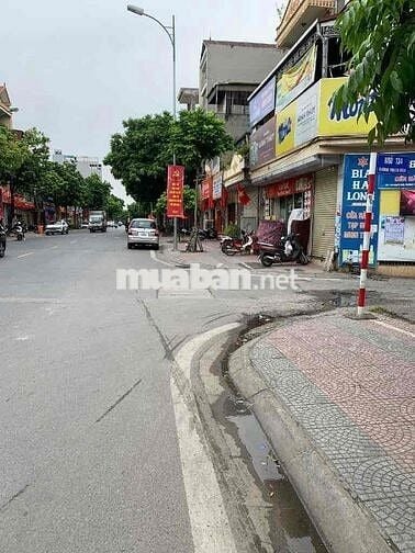 Nhà đẹp trung tâm Thạch Bàn cạnh Uỷ Ban Phường . Aeon cầu Vĩnh Tuy