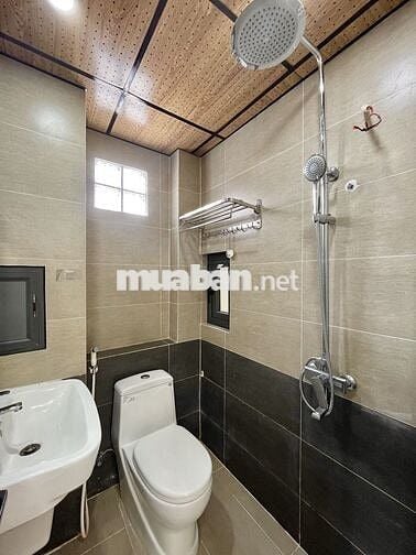 🌿PHÒNG CỬA SỔ CÓ THANG MÁY 5P ĐI NHÀ GÀ T3 - ETOWN