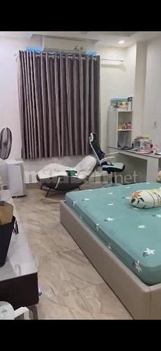 Cần bán chcc 120m sử dụng . Mặt đường lê văn lương