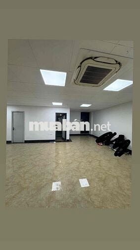 mặt bằng kinh doanh 200m2 phố Tây Hồ