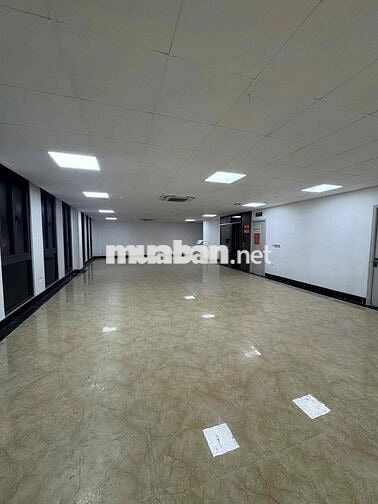 mặt bằng kinh doanh 200m2 phố Tây Hồ