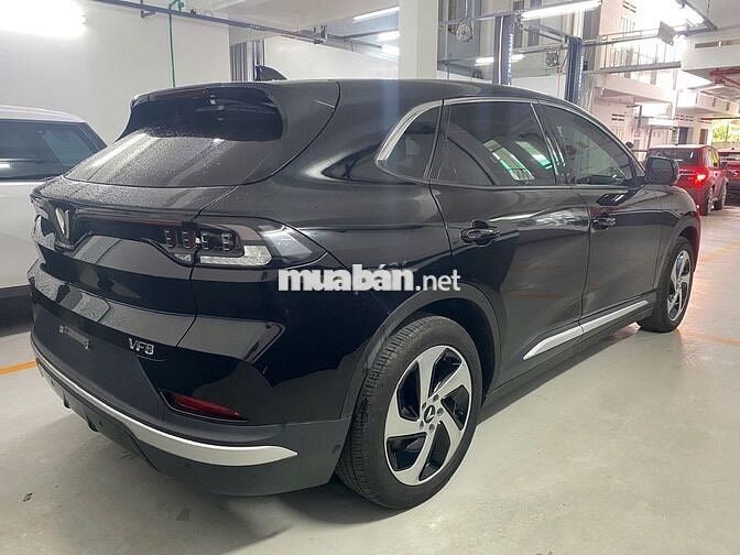 VinFast VF8 2023 Eco - 42000 km