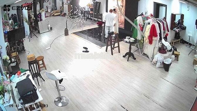 mặt bằng kinh doanh 200m2 phố Tây Hồ