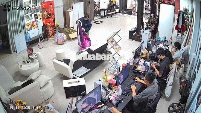 mặt bằng kinh doanh 200m2 phố Tây Hồ