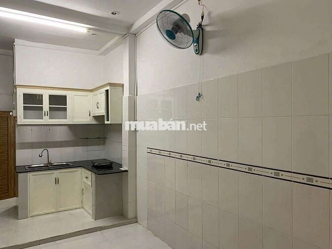 Cho thuê nhà hẻm Nguyễn Sơn Quận Tân Phú