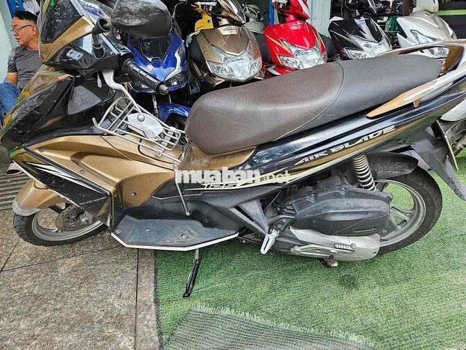 bán Airblade 125 Fi vàng đồng có rì mốt tìm xe