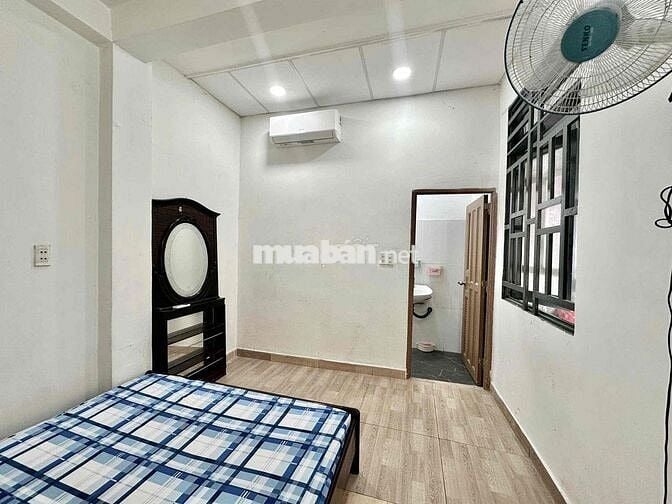 CHO THUÊ PHÒNG MÁY LẠNH HẠT DẺ 1 NGƯỜI Ở CHO ANH CHỊ EM MÌNH CẦN