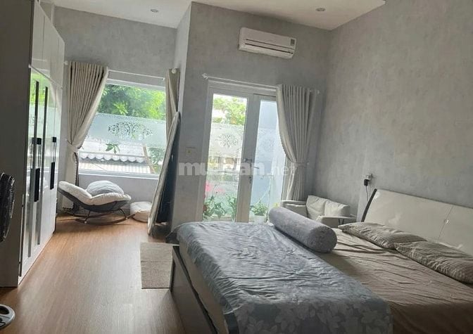 Nhà 3 Tầng Mới Đẹp Full Nội Thất–Trục Vip Ỷ Lan Nguyên Phi–12.x Tỷ