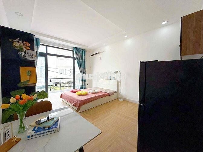 Cho thuê hộ 1 phòng ngủ ban công ngay phường Tân Kiểng, Quận 7